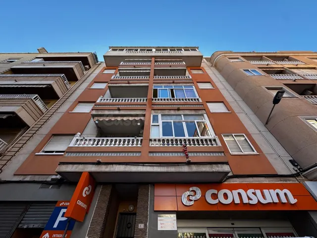 ÁTICO CON GRAN TERRAZA DE 20 M2 Y CON SUPERFICIE DE 48 M2. 2 - foto 2