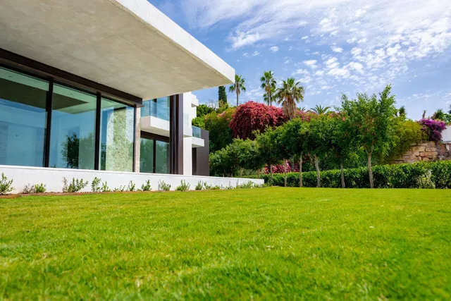 VILLA DE LUJO EN URBANIZACIÓN LA QUINTA, BENAHAVIS — 47