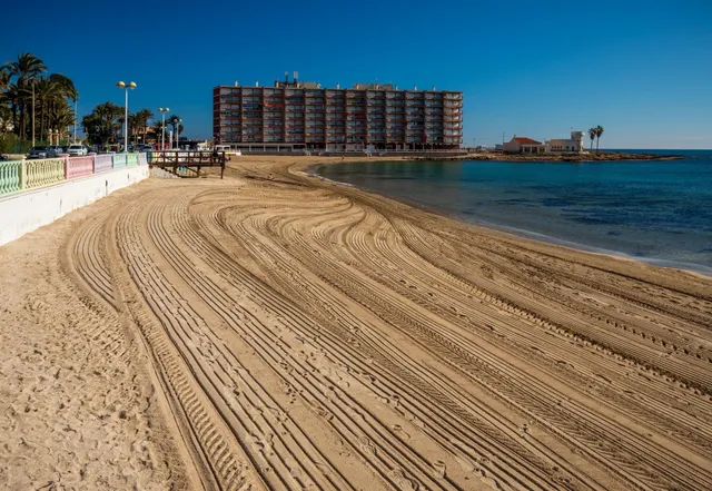FANTASTICO ESTUDIO A UNOS PASOS DE LA PLAYA, IDEAL PARA PERSONAS SOLTERAS — 26