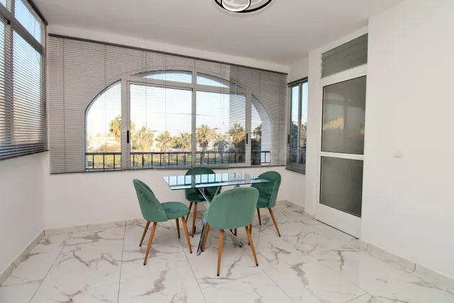 Apartamento de 1 dormitorio totalmente reformado y extra esp - foto 5