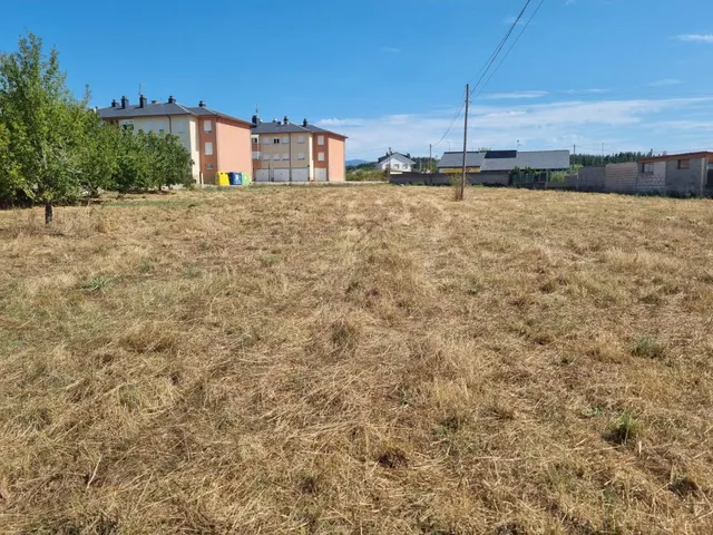 SOLAR EN CABAÑAS RARAS — 2