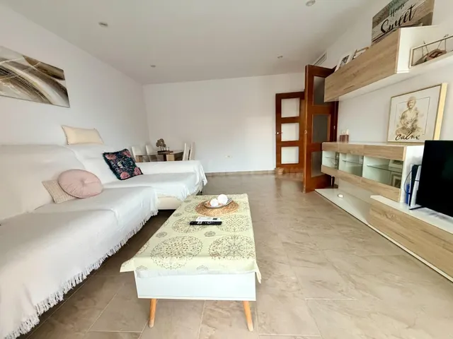 Vivienda reformada con terraza en Aguadulce Norte, piscina comunitaria y lista para entrar a vivir — 5