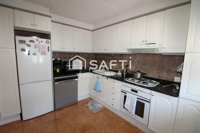 Bonita casa con 2 viviendas ! - foto 5