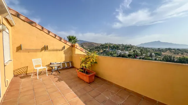 Ático dúplex de 3 dormitorios en Bel Air, Estepona — 20