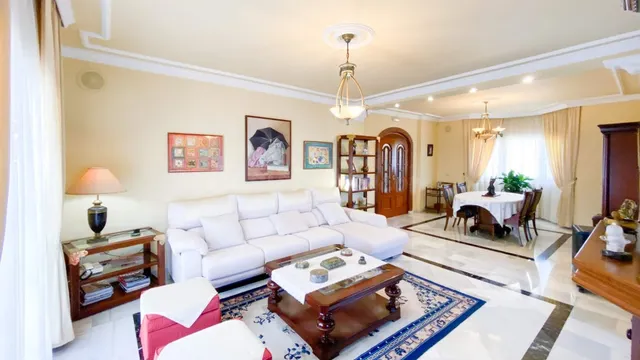 VENTA DE CHALET INDEPENDIENTE EN LA ZONA DE EL LAGAREJO, MIJ - foto 5