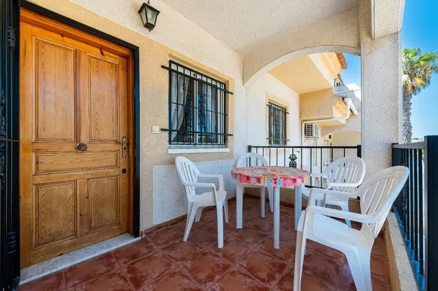 CASA ADOSADA EN LAGO SOL – ORIHUELA COSTA — 12