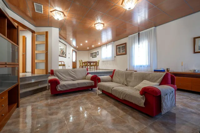Espectacular Villa Unifamiliar Independiente con Máxima Privacidad y Autonomía en Cortijo del Aire — 13