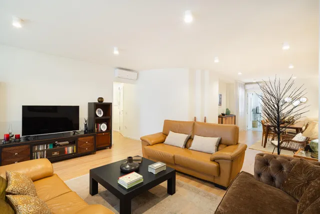 Amplio Piso en Venta en el Corazón de Almería — 14