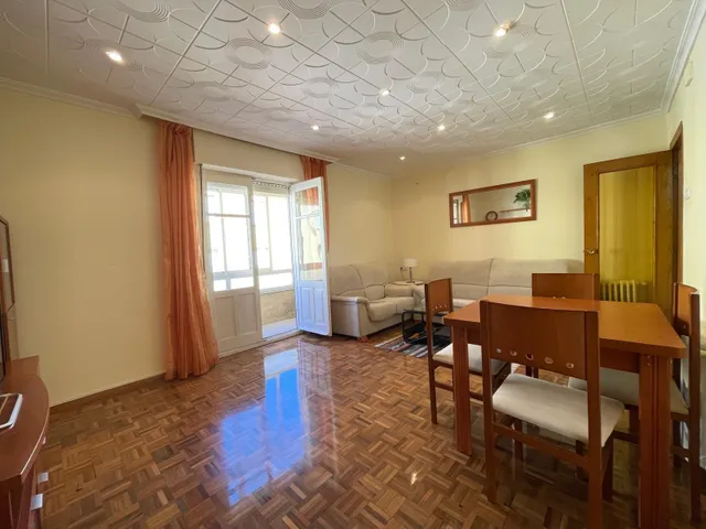 SE VENDE PISO ZONA ALTA — 6
