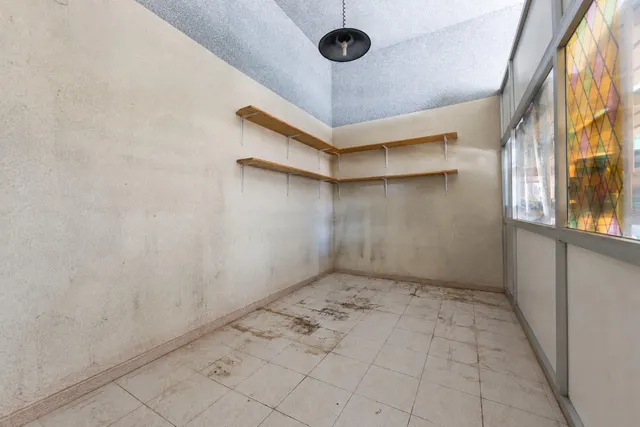 Local en venta — 26