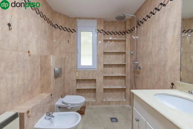 ESPECTACULAR CASA CON PISCINA EN LAS GABIAS — 24
