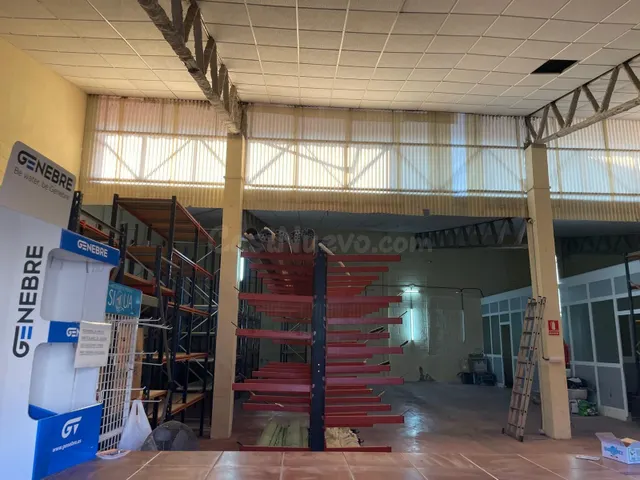 NAVE COMERCIAL EN VENTA EN EL POLÍGONO DE CHINALES – CÓRDOBA