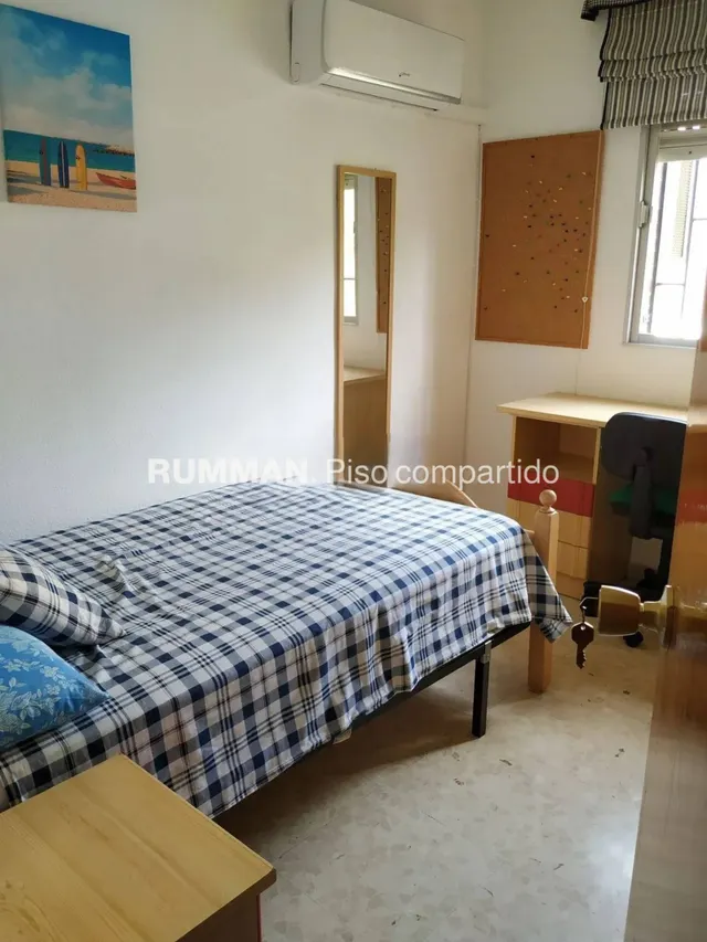 EST / Piso de CUATRO Dormitorios en Beiro - foto 2