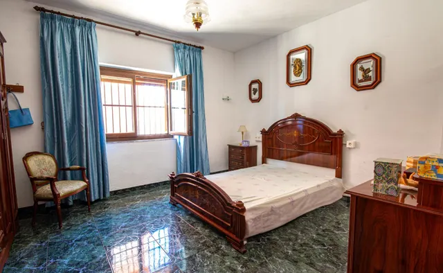 CASA EN VENTA EN PADUL — 25