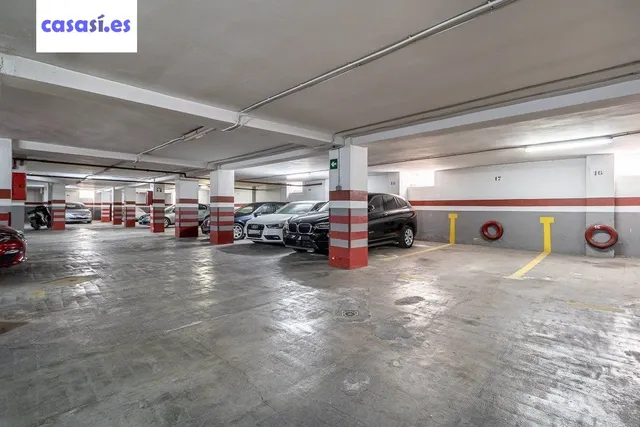 Parking a la venta en zona Hipercor — 7