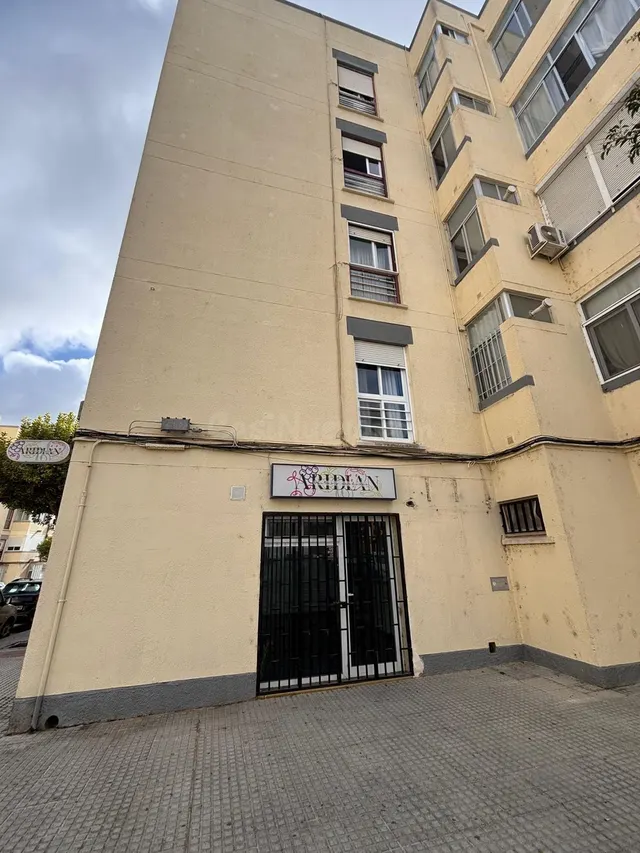 LOCAL COMERCIAL EN ALQUILER – SAN FERNANDO — 2