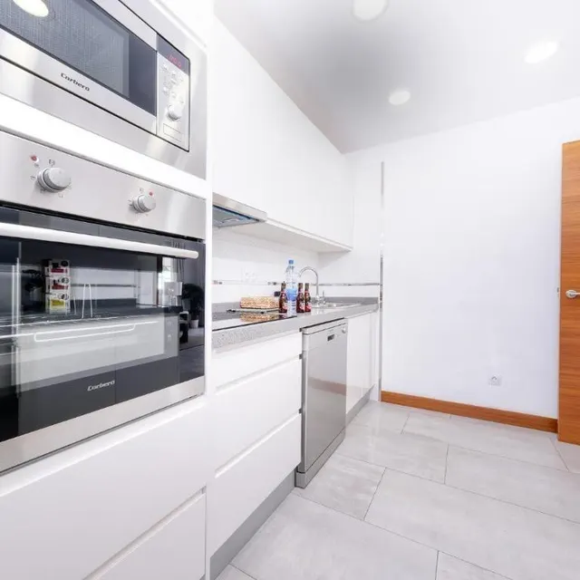 Villa con piscina privada y gran potencial en Playa Blanca — 13
