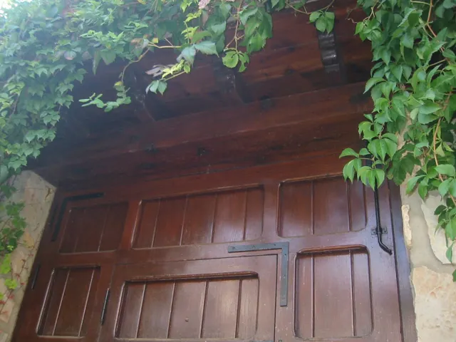 ¡¡¡ESPECTACULAR PARCELA DE 2264M, CON PISCINA, PISTA DE TENIS EN URB. AGUA SOL. — 50