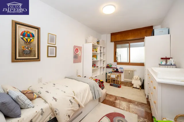 Piso y cochera en venta junto Acera de Darro. — 34