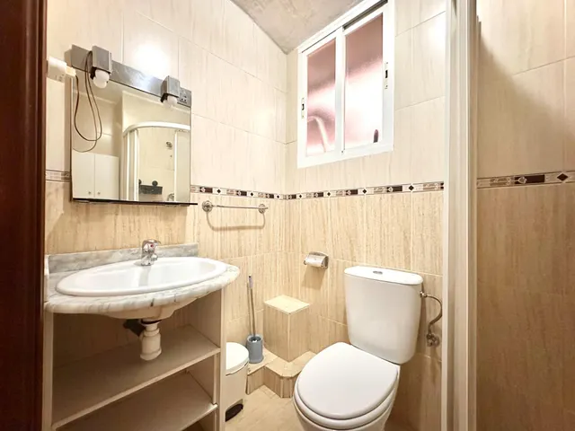 Piso en venta en Avenida Dilar — 26