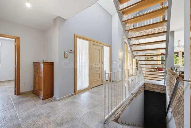 UNA JOYA EN PIEDRA GALLEGA EN EL CORAZÓN DE LAS RÍAS BAIXAS. 407 m2 construidos | Parcela: 1.626 m2 | Dormitorios: 4 | Baños: 3 — 30
