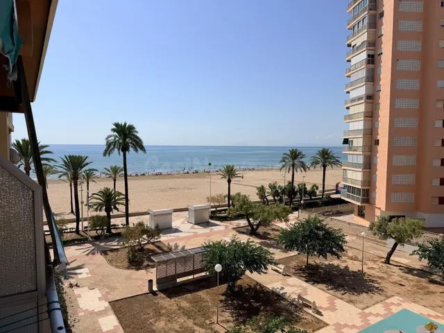Apartamento en Primera Línea. - foto 3