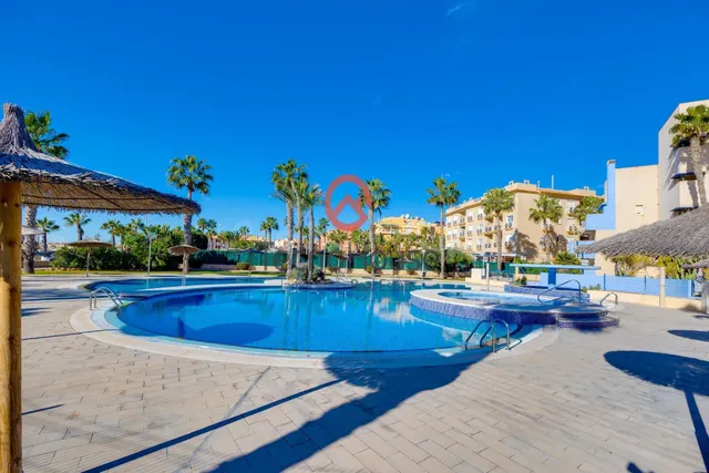APARTAMENTO EN VENTA EN CAMPOAMOR – ORIHUELA COSTA - foto 2