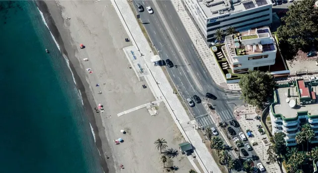ÁTICO Y TRIPLEX DE LUJO EN 1ª LÍNEA DE PLAYA EN MÁLAGA CAPIT - foto 4