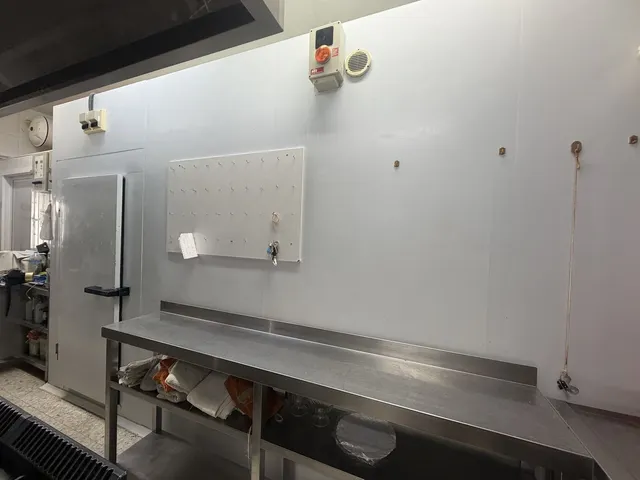 Restaurante 350m² en venta - Costa Del Sol — 11