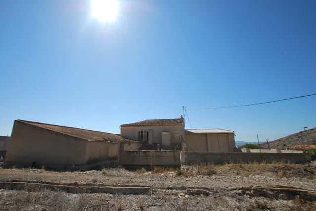 Finca 12.000m con terreno urbanizable — 18