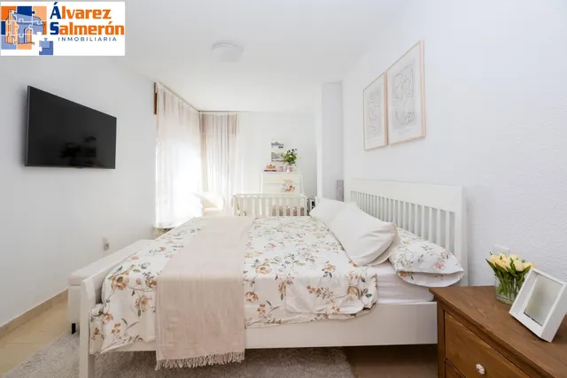 Piso y cochera en venta junto Acera de Darro. — 22