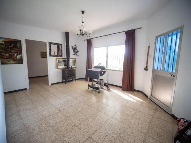 FINCA RÚSTICA CON ARBOLES FRUTALES Y CUADRA DE CABALLOS — 21