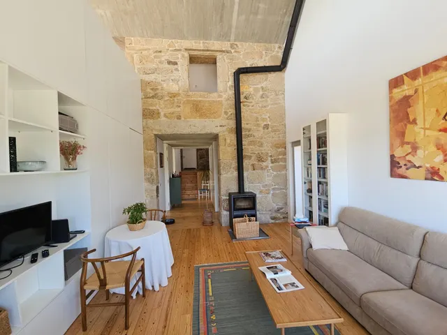 CONJUNTO ARQUITECTÓNICO REFORMADO EN PLENA RIA DE MUROS CON VARIOS PREMIOS DE ARQUITECTURA — 10