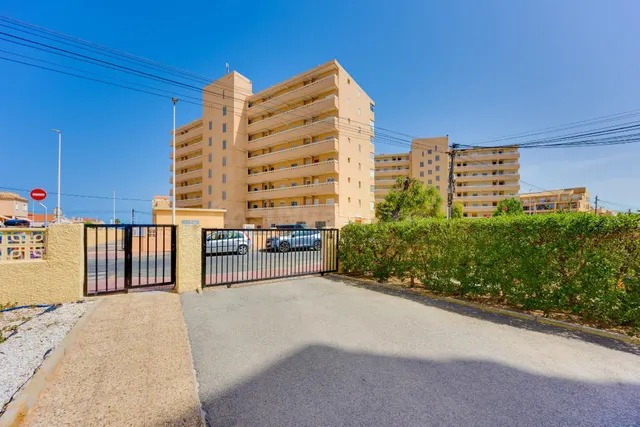 Apartamento de 1 dormitorio con parking comunitario a 240m de la Playa de La Mata — 32