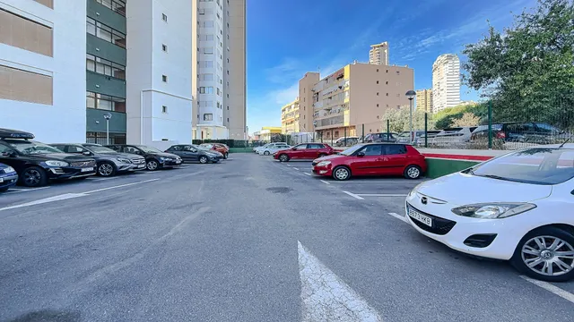 Piso en venta en calle esperanto levante benidorm — 46