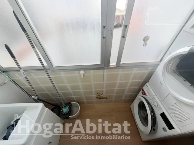 REFORMADO CON 4 DORMITORIOS Y BALCÓN — 42