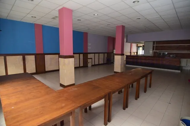 Local comercial en venta — 28