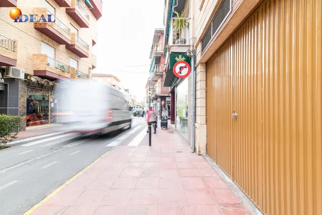 Oportunidad única: Local comercial en pleno centro de Peligros — 3