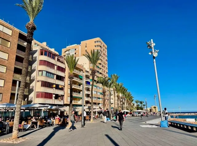 Estudio-Torrevieja-centro-700 m de la playa- — 32