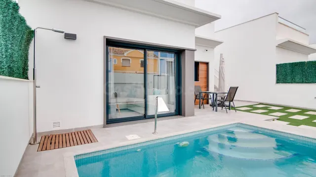 Preciosa villa en el Señorio de Roda - foto 2