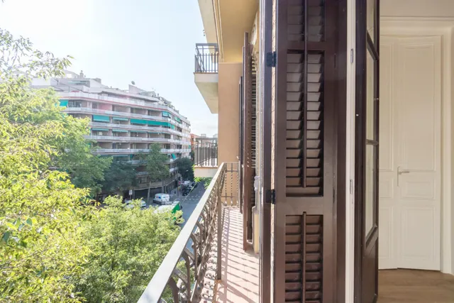 VIVIENDA REFORMADA EN SAGRADA FAMILIA — 25