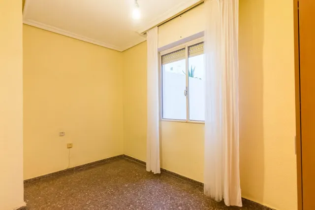 VIVIENDA CON GRAN PATIO PRIVADO FRENTE AL NUEVO HOTEL BARCELÓ 5★ — 44