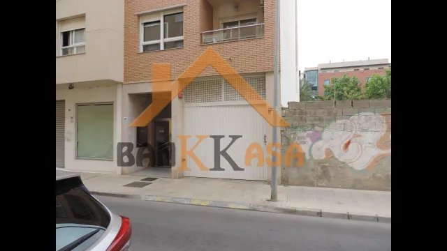 SE VENDE PLAZA DE GARAJE EN EL EJIDO ZONA CENTRO — 10
