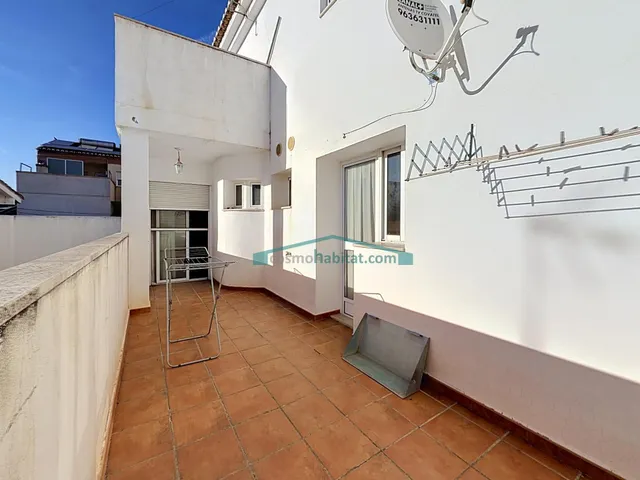Casa independiente de 275 m2 con piscina, jacuzzi y terrazas en San Antonio de Benagéber — 26