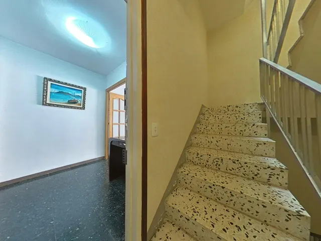 GRANDE PISO CALLE VALENCIA — 8