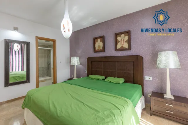 ADOSADA CON 4 DORMITORIOS, AMPLIAS TERRAZAS Y VISTAS A GRANADA Y SIERRA NEVADA — 22