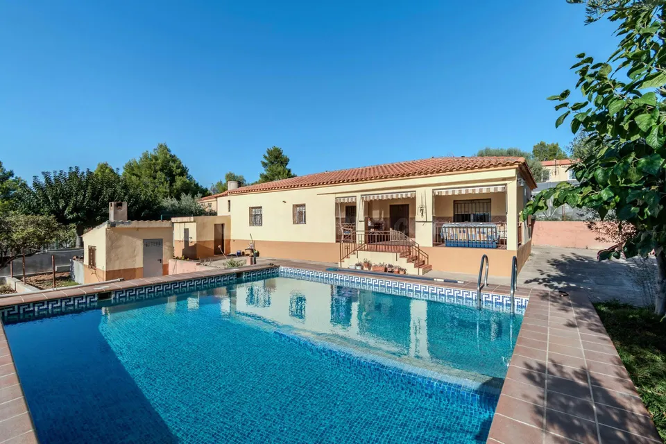 Casa con piscina