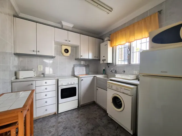 PRECIOSO CHALET CON PISCINA, CASA DE INVITADOS Y GRANDES TERRAZAS JUNTO A LLÍRIA — 22