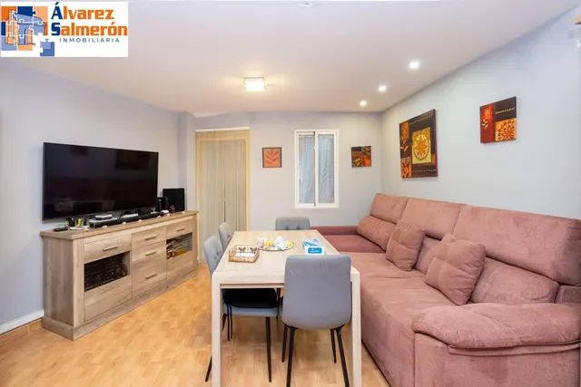 Casa con estupenda ubicación en Armilla. avenida de los ogíjares — 7