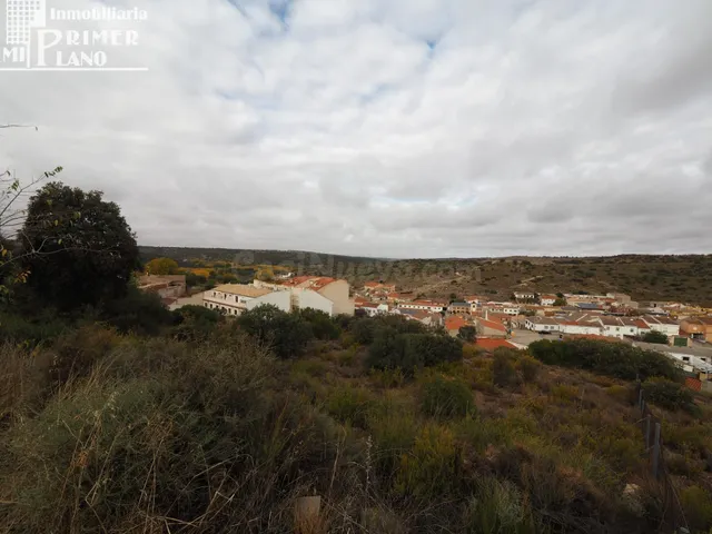 Amplio Terreno Urbano en Ruidera - Oportunidad Inversora - foto 3